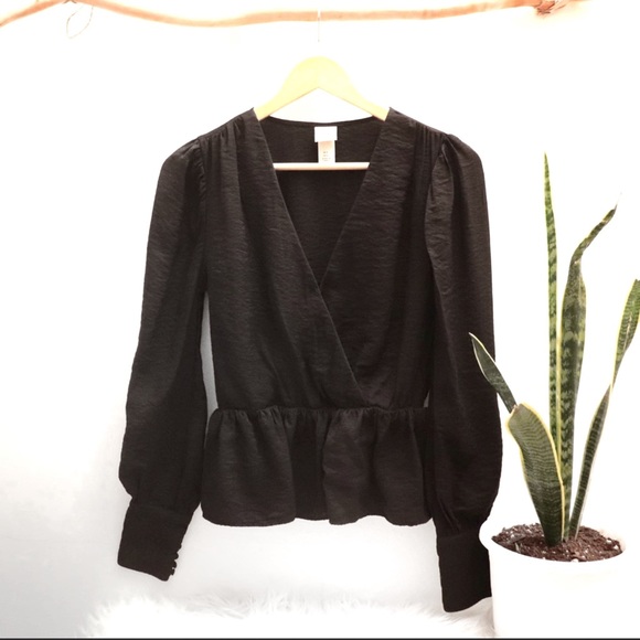 ❣️3/$30 H&M Black Blouse - Picture 2 of 5